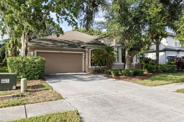 Wesley Chapel, FL 33544,27417 SILVER THATCH DR