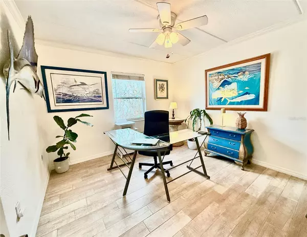 Tampa, FL 33611,5221 BAYSHORE BLVD #16
