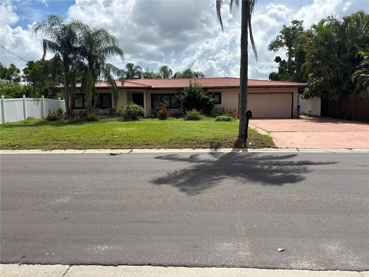 Tampa, FL 33634,3945 E EDEN ROC CIR