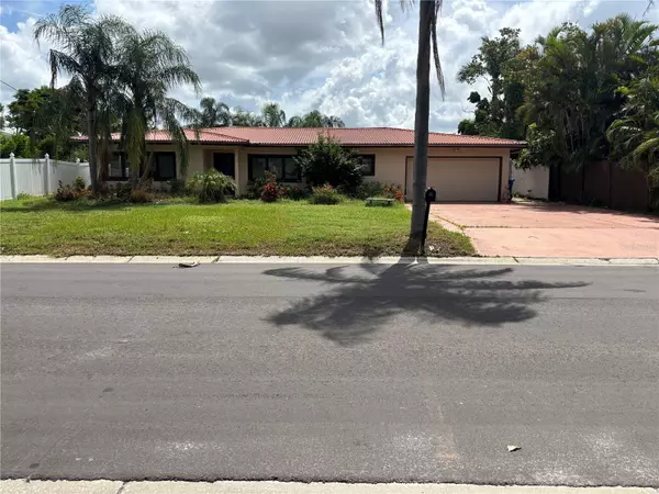 Tampa, FL 33634,3945 E EDEN ROC CIR