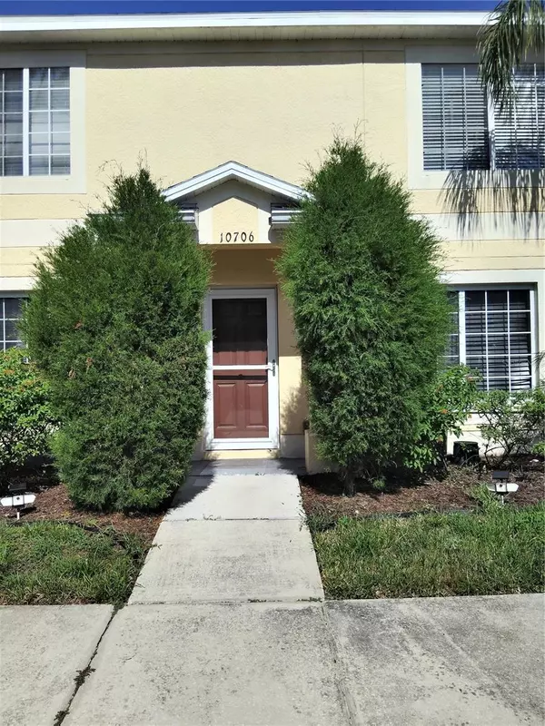10706 KEYS GATE DR #10706, Riverview, FL 33569
