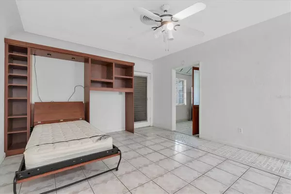 St Petersburg, FL 33707,130 66TH ST S