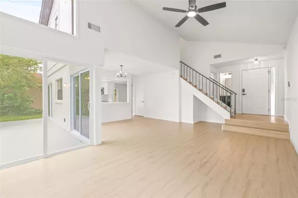 Tampa, FL 33624,11379 BROOKGREEN DR