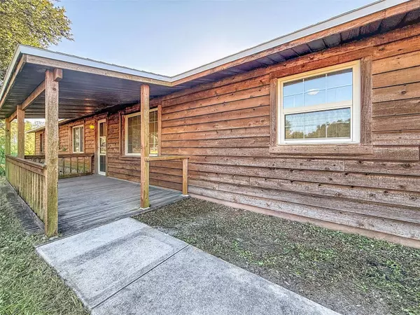 Zephyrhills, FL 33541,3239 ALLEN RD