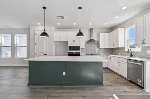 Wesley Chapel, FL 33543,28796 JUJUBE RD