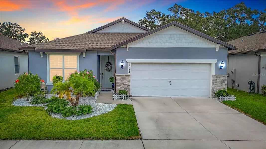 6284 BRADFORD WOODS DR, Zephyrhills, FL 33542
