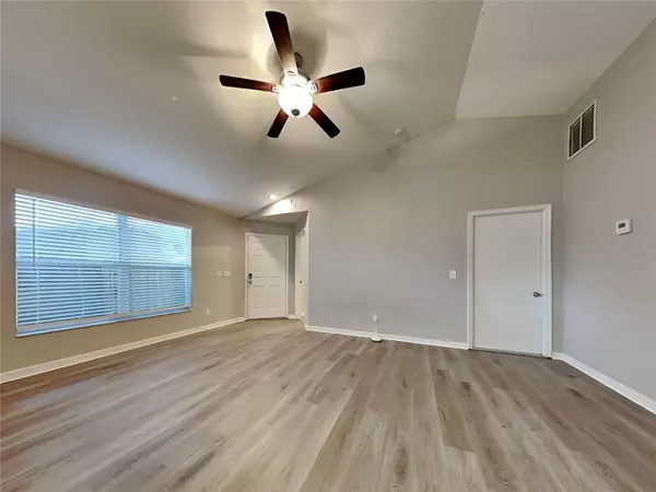 Riverview, FL 33569,11101 ROBIN LAKE CT