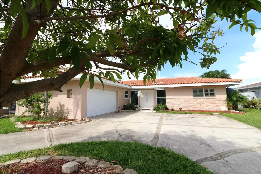 12405 4TH ST E, Treasure Island, FL 33706