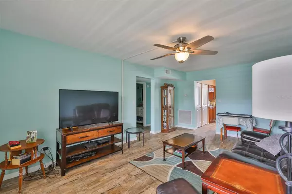 St Petersburg, FL 33707,6700 1ST AVE S #206