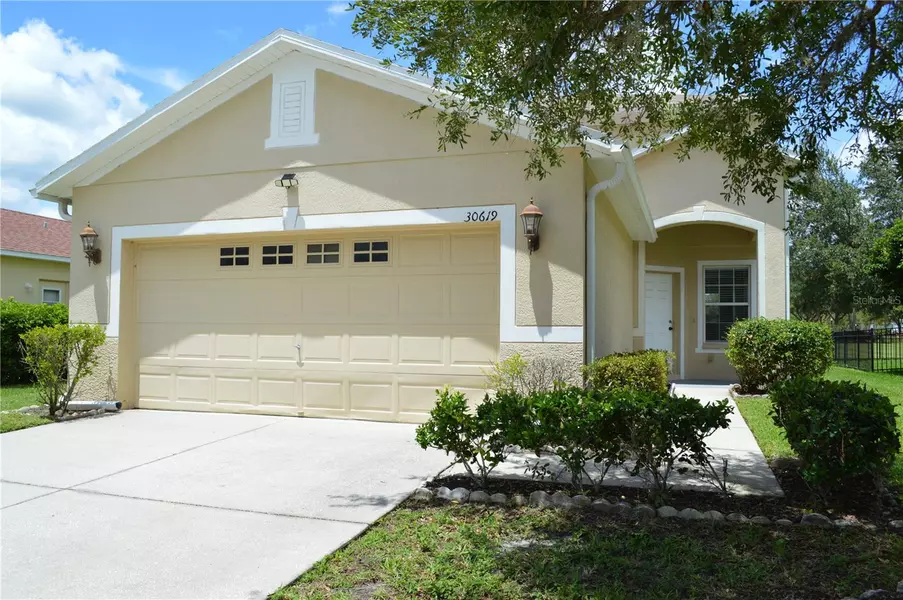 30619 WHITE BIRD AVE, Wesley Chapel, FL 33543
