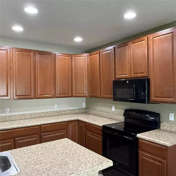 Tavares, FL 32778,2560 MARTINS RUN