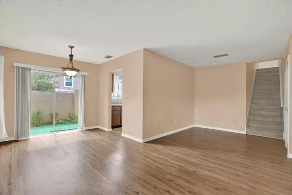 Temple Terrace, FL 33617,11877 RAINTREE DR #11877