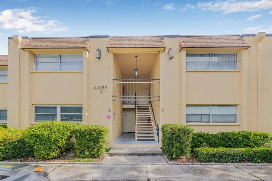 4455 38TH TER N #B10, St Petersburg, FL 33714