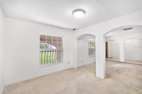 Temple Terrace, FL 33617,403 MONTROSE AVE