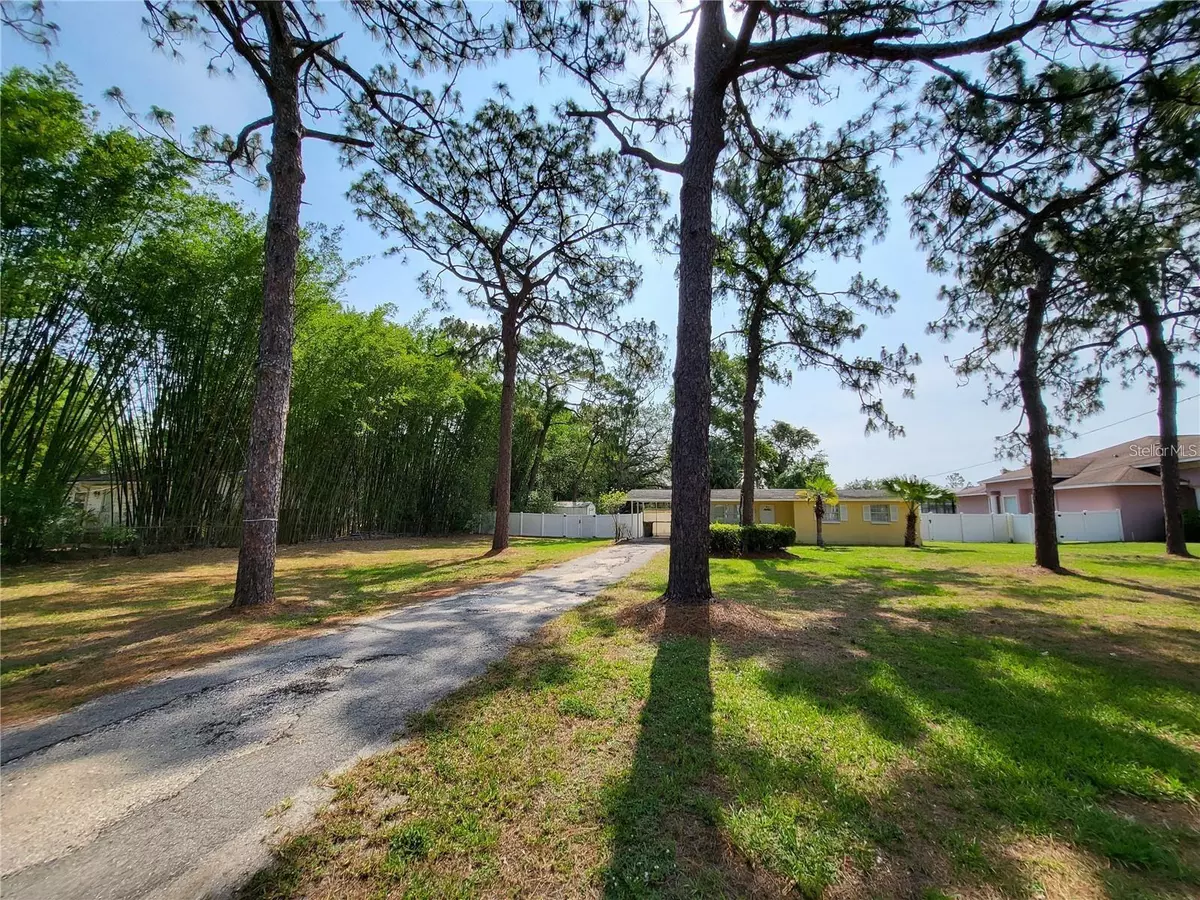 Temple Terrace, FL 33617,12907 N 53RD ST