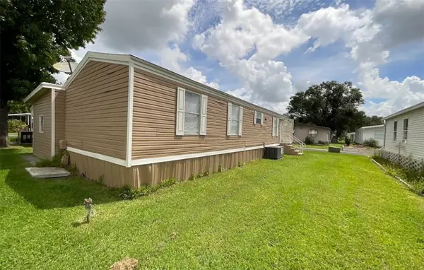 Wesley Chapel, FL 33543,3121 SHADY CREEK DR
