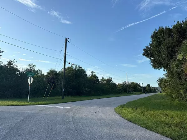 Port Charlotte, FL 33954,398 SYCAMORE ST