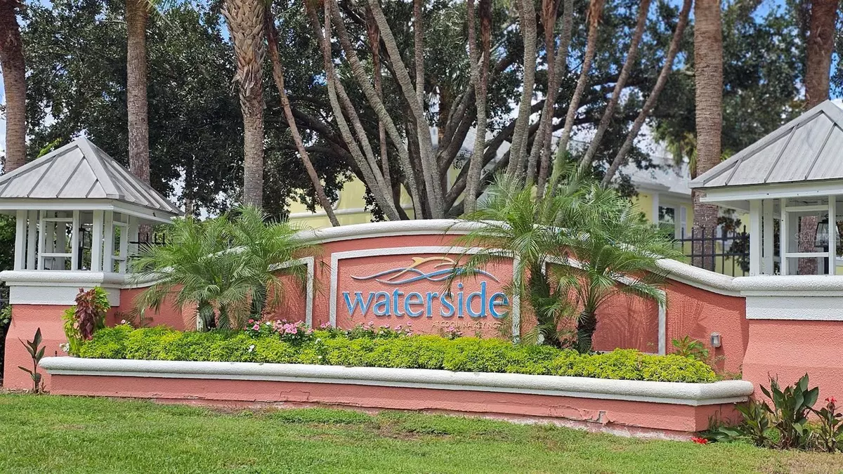 St Petersburg, FL 33705,213 SEAHORSE DR SE #C