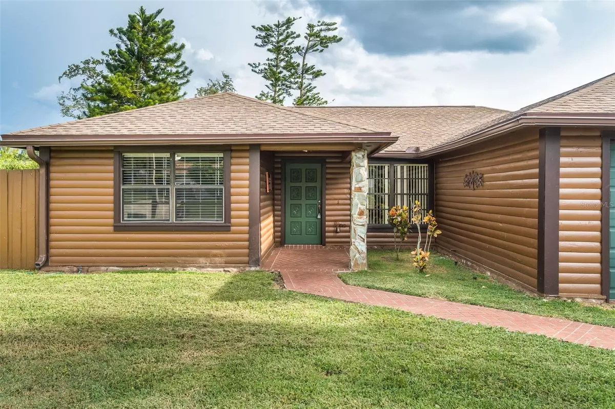Valrico, FL 33594,4107 ROBIN WAY