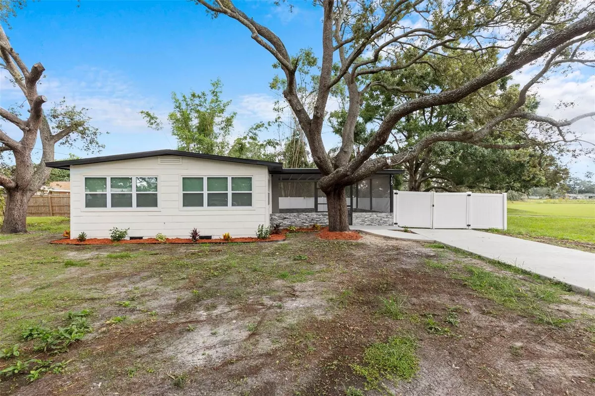Tampa, FL 33612,715 W BOUGAINVILLEA AVE