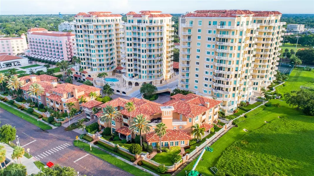 555 5TH AVE NE #1022, St Petersburg, FL 33701