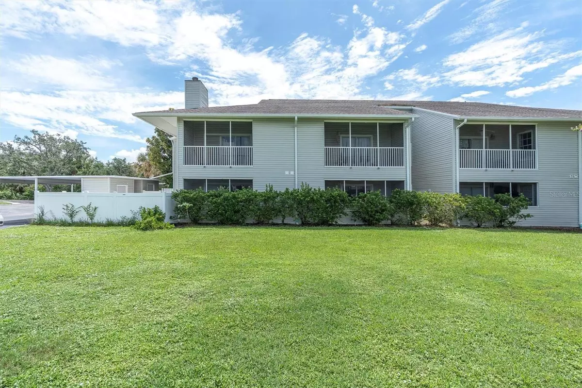 Tampa, FL 33615,8350 SAVANNAH TRACE CIR #1605