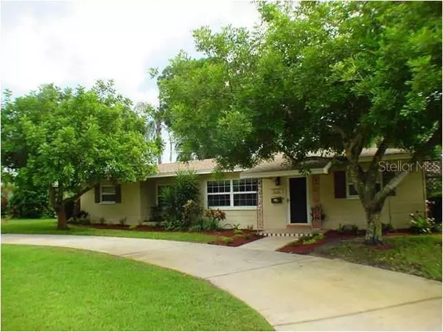 6132 DARTMOUTH AVE N, St Petersburg, FL 33710