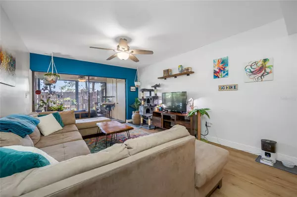 St Petersburg, FL 33716,780 S VILLAGE DR N #103