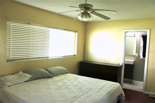 Largo, FL 33774,12784 137TH LN