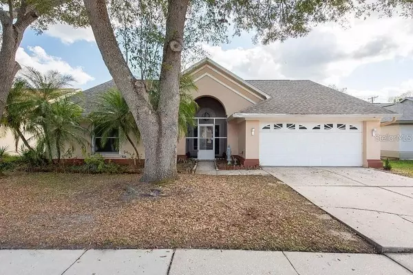 9415 PEBBLE GLEN AVE, Tampa, FL 33647