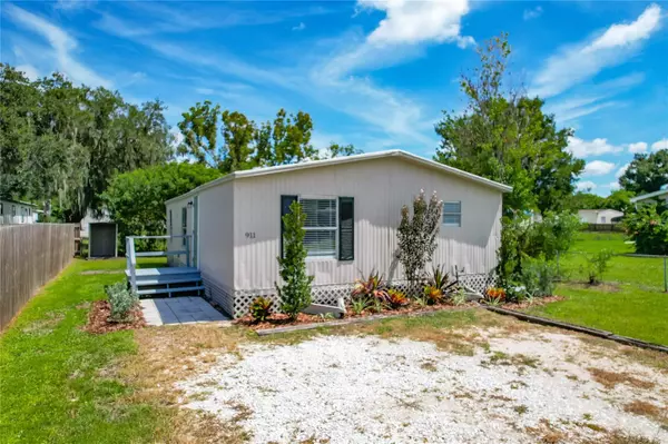 Mulberry, FL 33860,911 NW 7TH ST