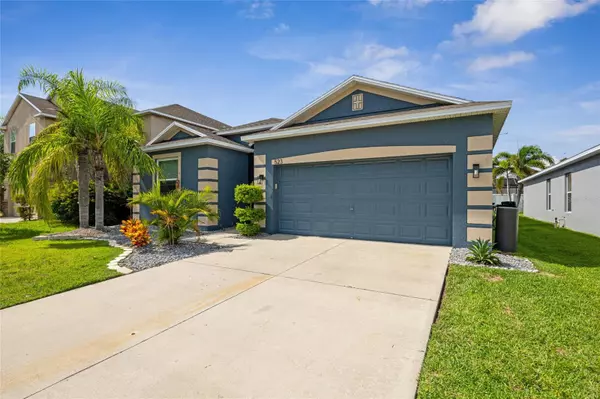 Ruskin, FL 33570,523 19TH ST NW