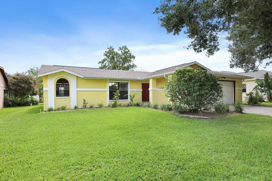 6346 SILVER OAKS DR, Zephyrhills, FL 33542