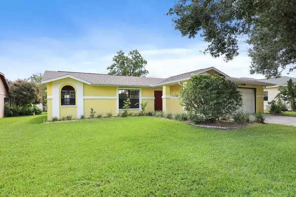 6346 SILVER OAKS DR, Zephyrhills, FL 33542