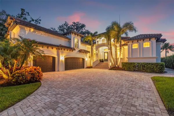 St Petersburg, FL 33704,1210 MONTEREY BLVD NE