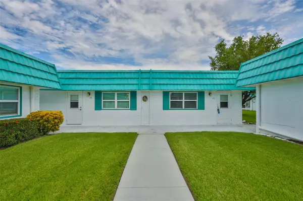 205 KINGS BLVD #55, Sun City Center, FL 33573