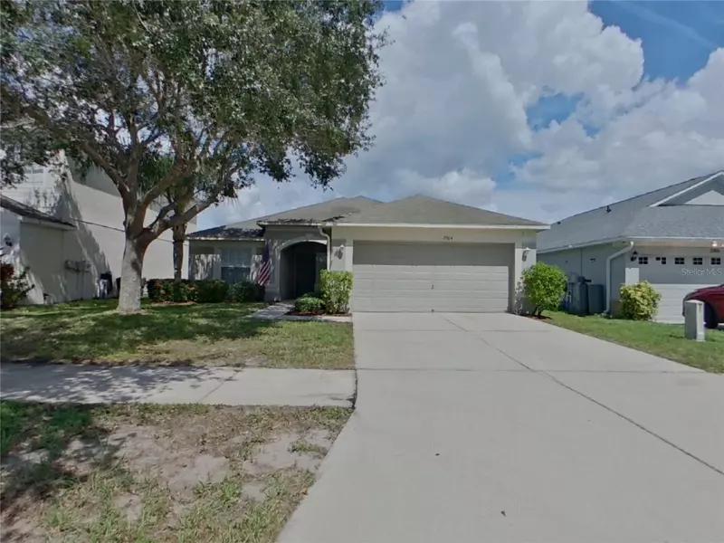 2304 ROANOKE SPRINGS DR, Ruskin, FL 33570