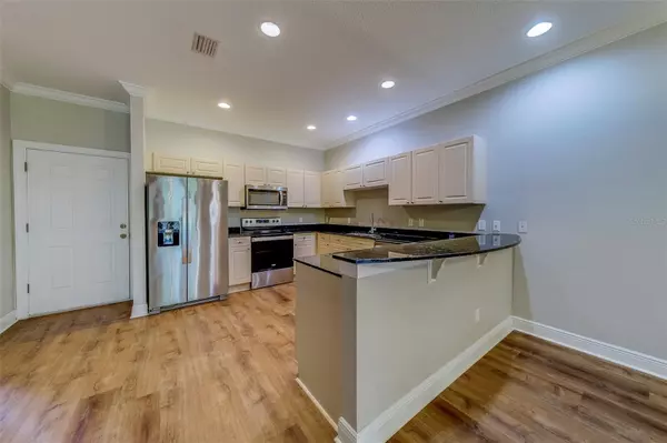 St Petersburg, FL 33716,270 VALENCIA CIR