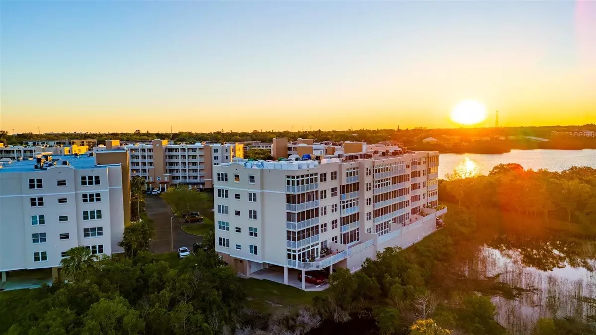 St Petersburg, FL 33708,6550 SHORELINE DR #7105