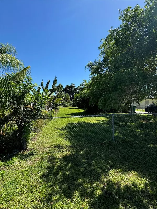 Naples, FL 34112,3030 KAREN DR