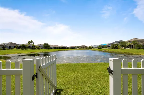 Wimauma, FL 33598,5026 IVORY STONE DR