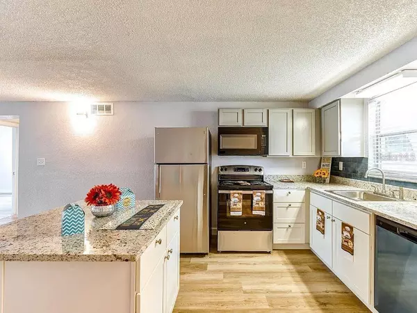 Port Richey, FL 34668,9830 GRACE DR #7