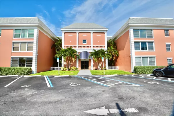 St Petersburg, FL 33710,1900 68TH ST N #104