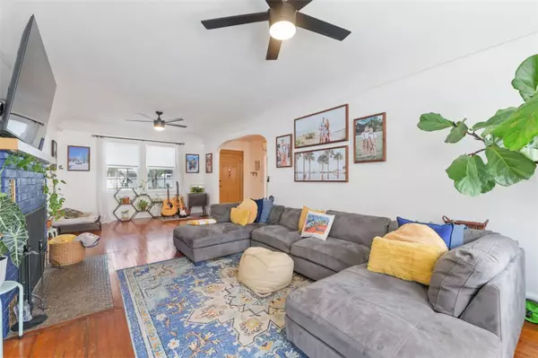 St Petersburg, FL 33703,4805 16TH ST N