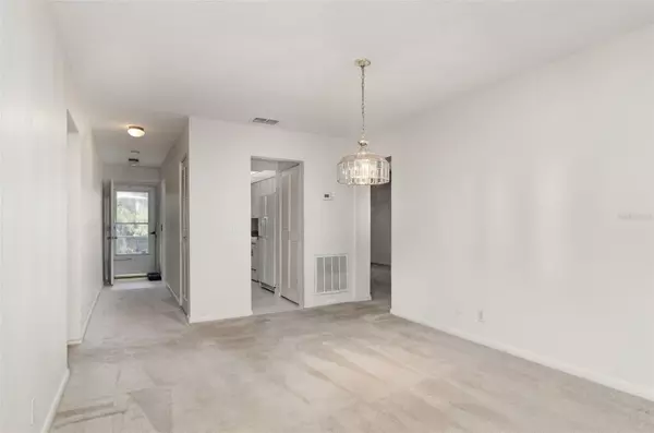 Winter Haven, FL 33884,100 EL CAMINO DR #202