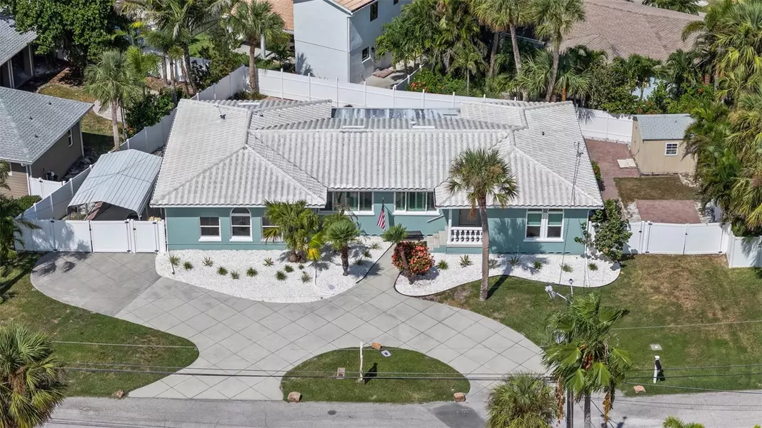 976 NARCISSUS AVE, Clearwater Beach, FL 33767