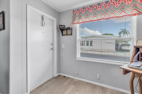 Largo, FL 33778,724 SUGAR PALM ST