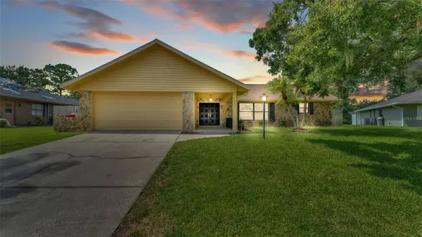 1903 PADDOCK DR, Plant City, FL 33566