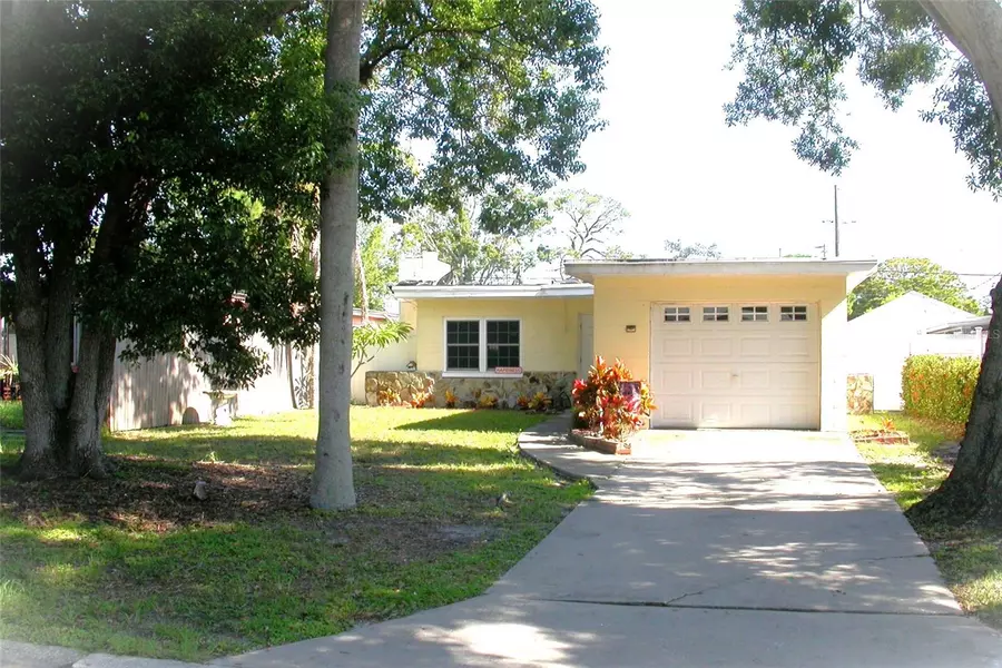 7439 37TH AVE N, St Petersburg, FL 33710