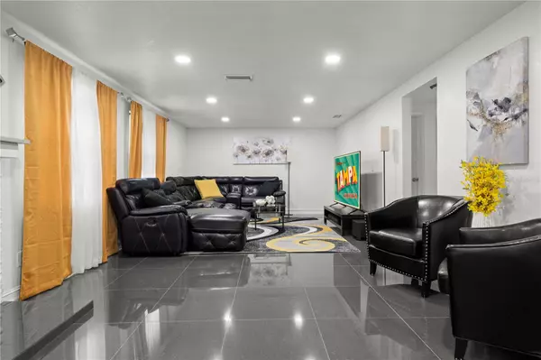 Tampa, FL 33634,7005 FOUNTAIN AVE